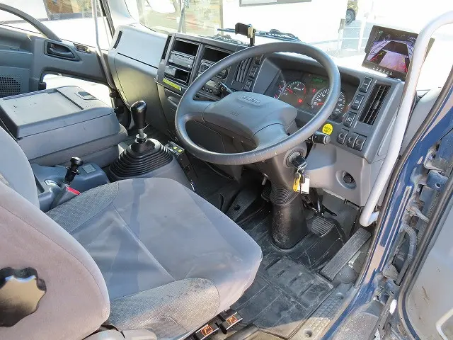 いすゞ フォワード LPG-FTR90S2(2WD)の写真9