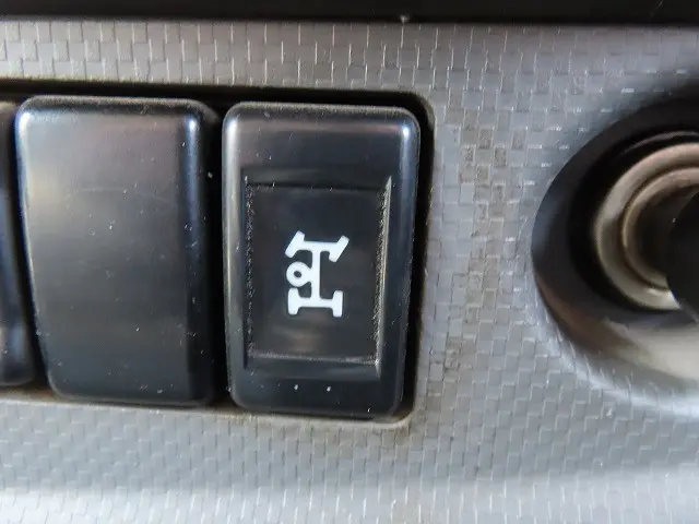 いすゞ フォワード LPG-FTR90S2(2WD)の写真14