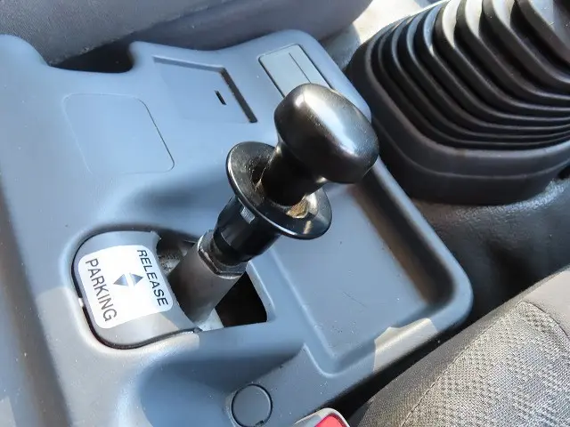 いすゞ フォワード LPG-FTR90S2(2WD)の写真19