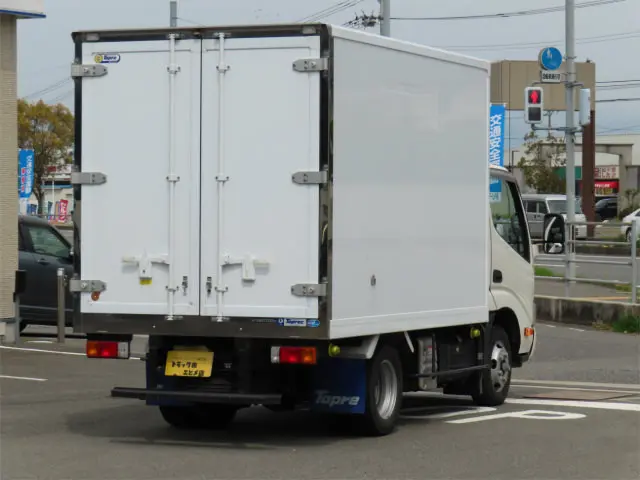 日野 デュトロ 2RG-XZU605M(2WD)の写真2