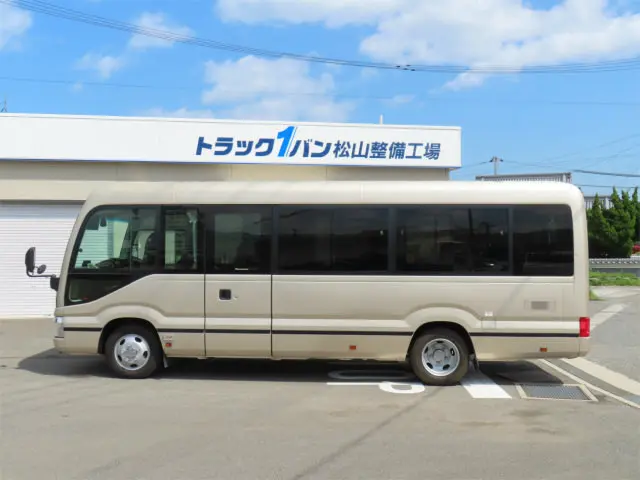 トヨタ コースター SDG-XZB70(2WD)の写真4