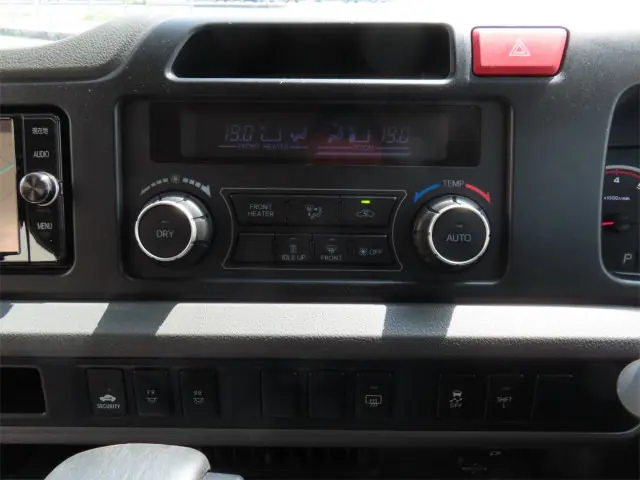 トヨタ コースター SDG-XZB70(2WD)の写真18