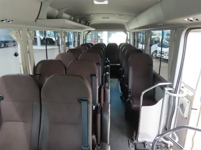 トヨタ コースター SDG-XZB70(2WD)の写真19