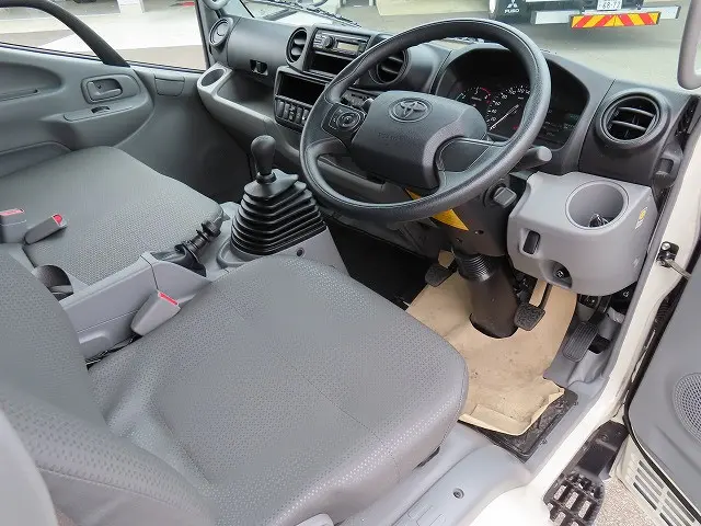 トヨタ ダイナ 2KG-XZU605(2WD)の写真11