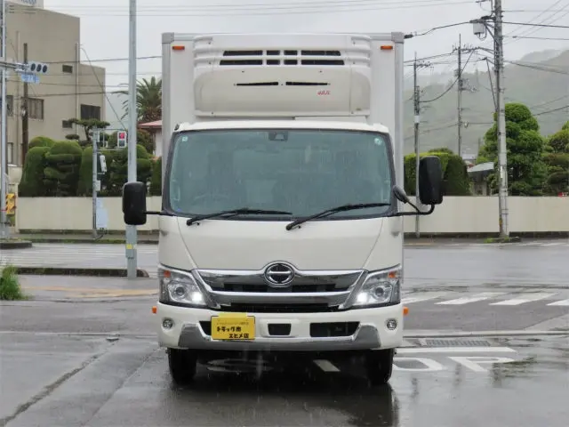 日野 デュトロ 2KG-XZU712M(2WD)の写真5