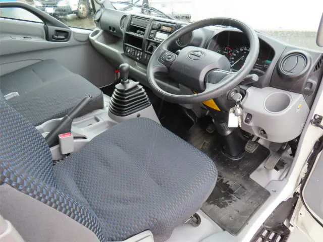 日野 デュトロ 2KG-XZU712M(2WD)の写真8