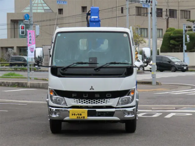 三菱 キャンター 2RG-FEA80(2WD)の写真5