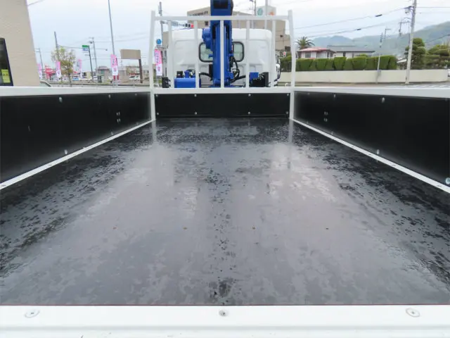 三菱 キャンター 2RG-FEA80(2WD)の写真24