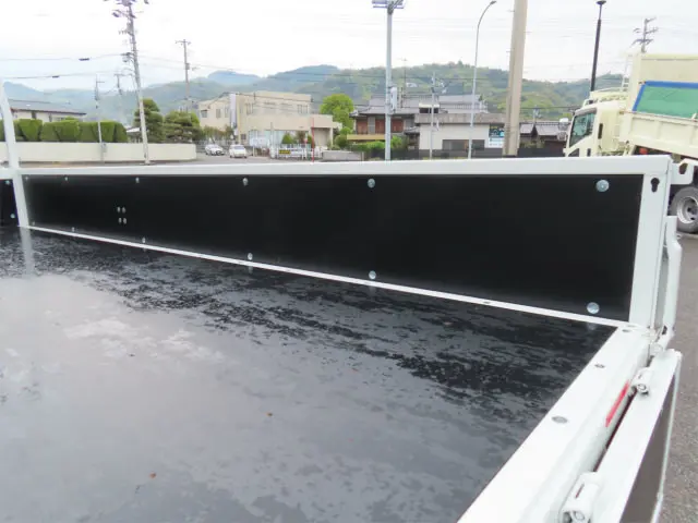 三菱 キャンター 2RG-FEA80(2WD)の写真27