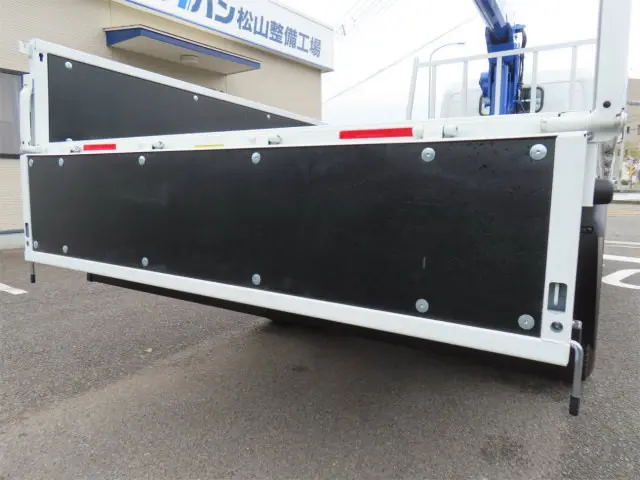 三菱 キャンター 2RG-FEA80(2WD)の写真28