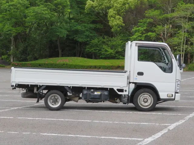いすゞ エルフ TKG-NHR85A(2WD)の写真5