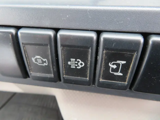 いすゞ エルフ TKG-NHR85A(2WD)の写真17