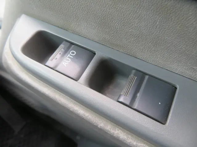 いすゞ エルフ TKG-NHR85A(2WD)の写真18