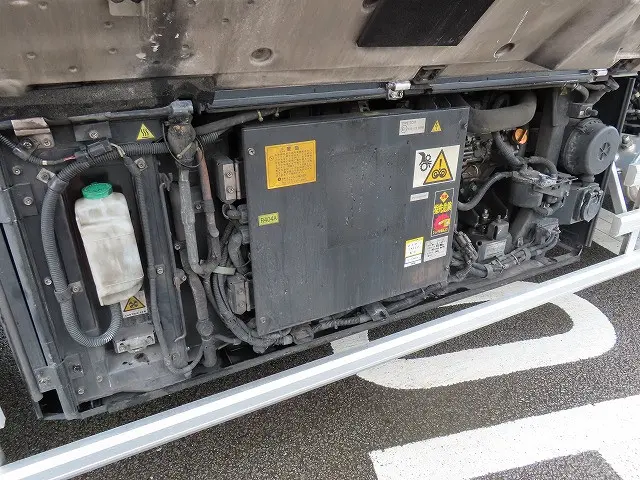 日野 プロフィア 2DG-FR1EHG(6x2)の写真37