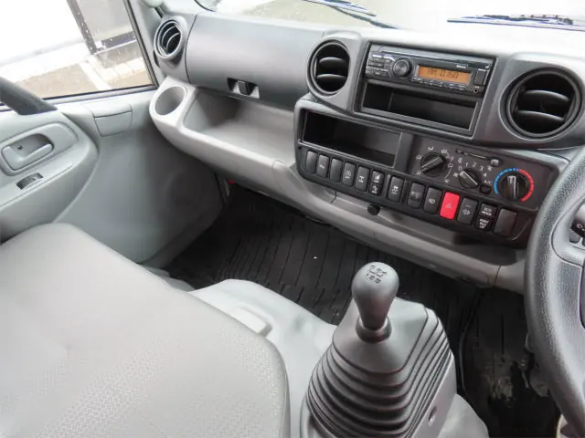 日野 デュトロ 2DG-XZU675T(4WD)の写真16