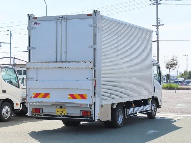 いすゞ エルフ TRG-NPR85AN(2WD)の写真3