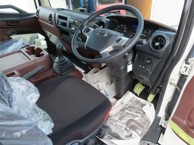 日野 レンジャー 2PG-FD2ABA(2WD)の写真8