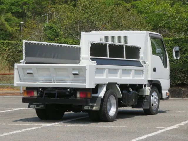 いすゞ エルフ TPG-NKR85AN(2WD)の写真3