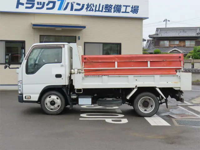 いすゞ エルフ TPG-NKR85AN(2WD)の写真4