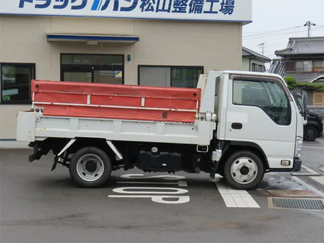 いすゞ エルフ TPG-NKR85AN(2WD)の写真5
