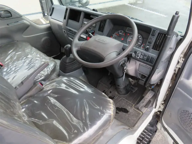 いすゞ エルフ TPG-NKR85AN(2WD)の写真12