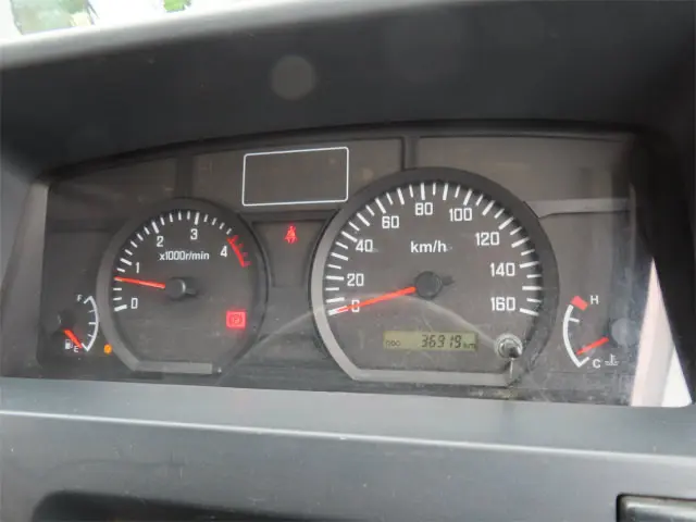 いすゞ エルフ TPG-NKR85AN(2WD)の写真15