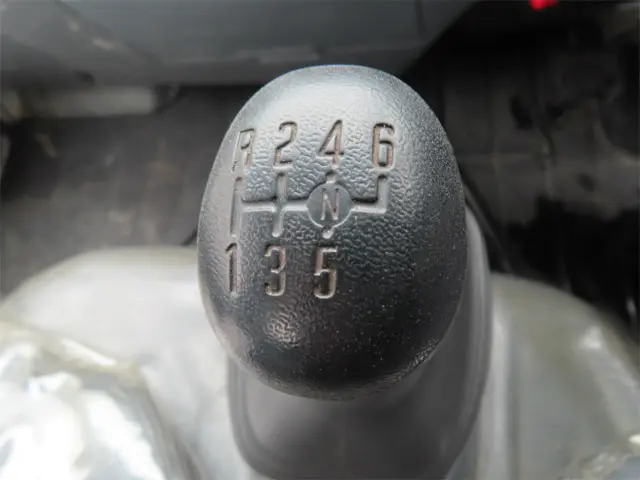 いすゞ エルフ TPG-NKR85AN(2WD)の写真19