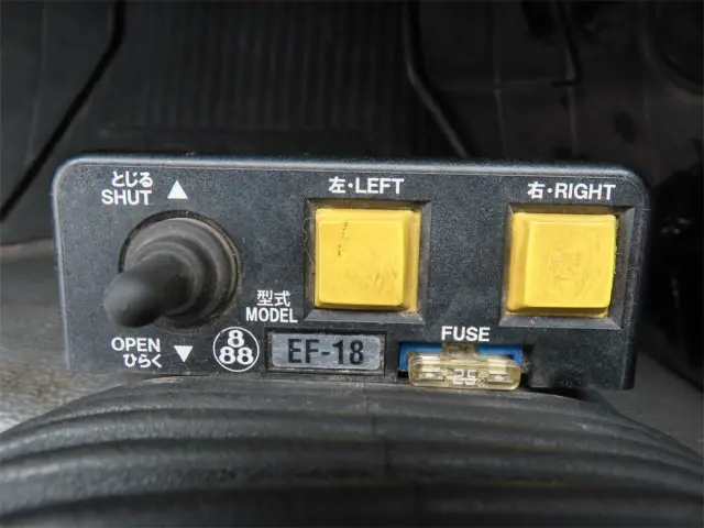 いすゞ エルフ TPG-NKR85AN(2WD)の写真20