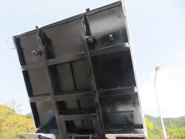 いすゞ エルフ TPG-NKR85AN(2WD)の写真48