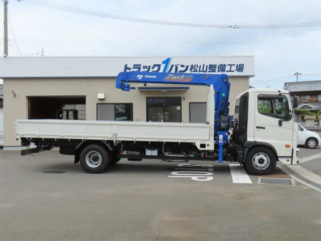 日野 レンジャー 2PG-FC2ABA(2WD)の写真4