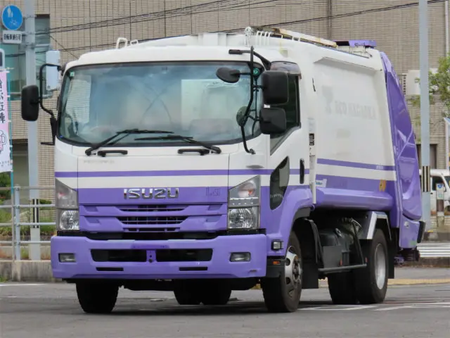いすゞ フォワード TKG-FRR90S2(2WD)の写真2