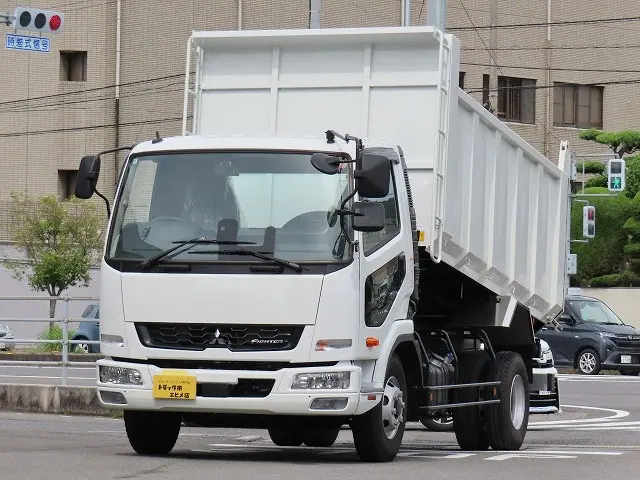 三菱 ファイター 2KG-FK72F(2WD)の写真1