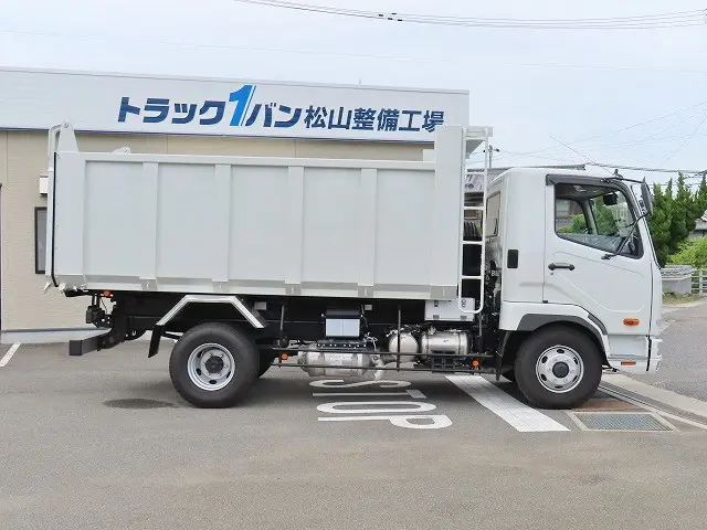 三菱 ファイター 2KG-FK72F(2WD)の写真4