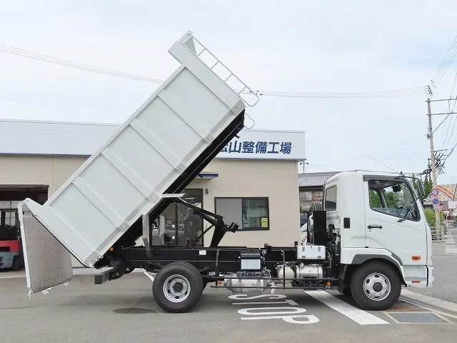 三菱 ファイター 2KG-FK72F(2WD)の写真8