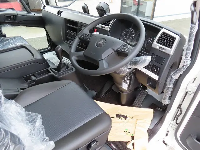 三菱 ファイター 2KG-FK72F(2WD)の写真9