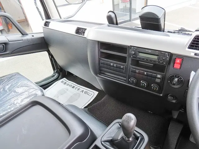 三菱 ファイター 2KG-FK72F(2WD)の写真13
