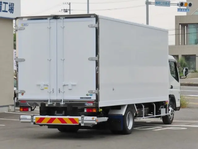 三菱 キャンター 2RG-FEB80(2WD)の写真3