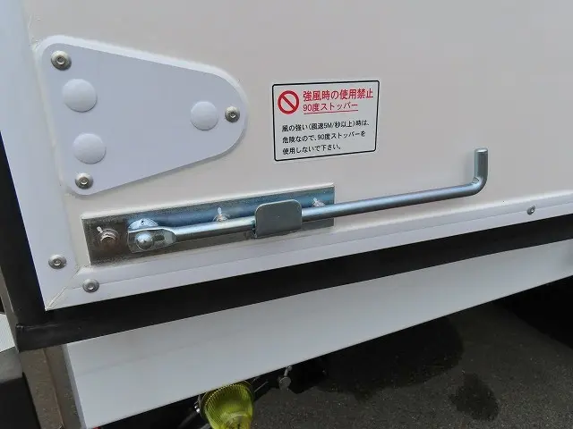 三菱 キャンター 2RG-FEB80(2WD)の写真37
