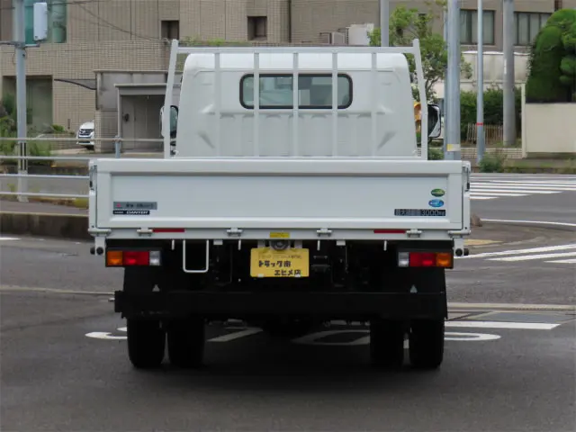 三菱 キャンター 2WG-XZU713M(2WD)の写真7