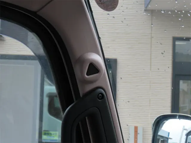 三菱 キャンター 2WG-XZU713M(2WD)の写真22