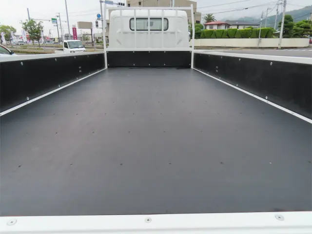 三菱 キャンター 2WG-XZU713M(2WD)の写真26