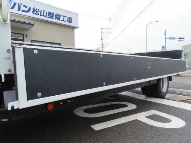 三菱 キャンター 2WG-XZU713M(2WD)の写真32