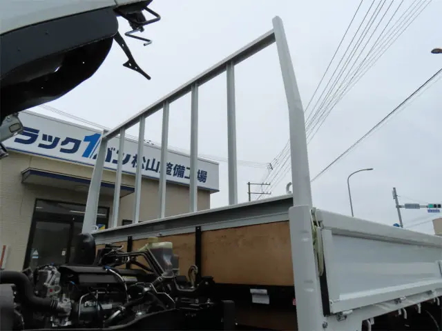 三菱 キャンター 2WG-XZU713M(2WD)の写真36