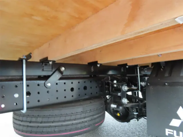 三菱 キャンター 2WG-XZU713M(2WD)の写真43