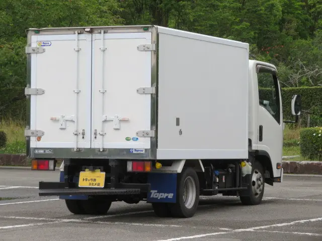 いすゞ エルフ 2RG-NLR88AN(2WD)の写真3