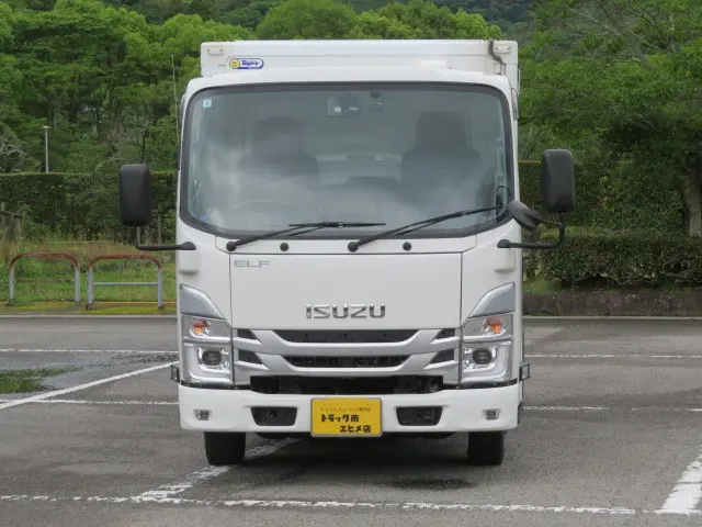 いすゞ エルフ 2RG-NLR88AN(2WD)の写真6