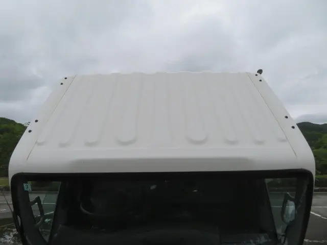いすゞ エルフ 2RG-NLR88AN(2WD)の写真7