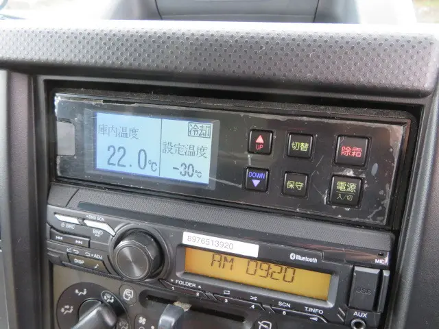いすゞ エルフ 2RG-NLR88AN(2WD)の写真19
