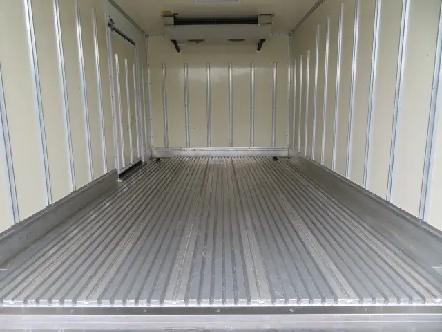いすゞ エルフ 2RG-NLR88AN(2WD)の写真26