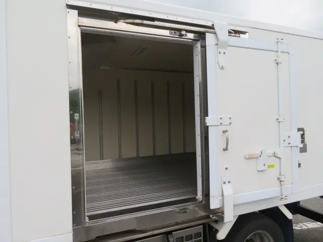 いすゞ エルフ 2RG-NLR88AN(2WD)の写真34